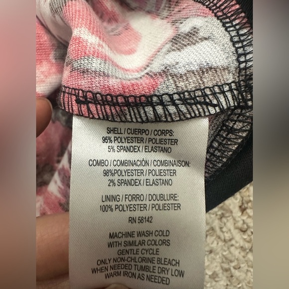 Maggy London Black and Red Plunge Neckline Sheath Dress size 10 New with tag - Picture 6 of 8